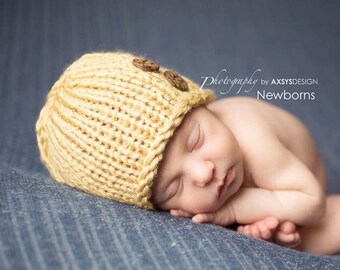Knit Newborn Hat with Buttons, Yellow Baby Boy Girl Beanie, Coming Home Photo Prop, 0-3 Month Easter Baby Shower Gift
