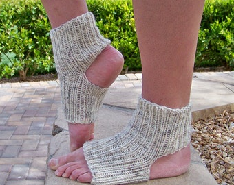 Easy Socks Knitting Pattern, Beginner Knit Sock Tutorial, Fitness Yoga Foot Warmer for Women and Men, Learn to Knit