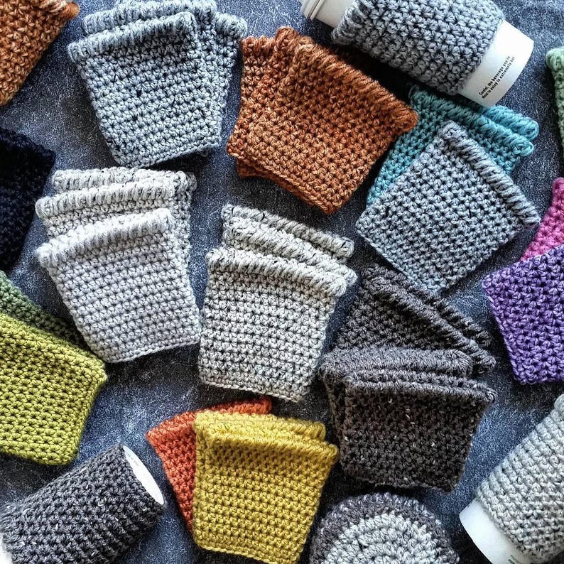 Crochet coffee cozy sleeve pattern.