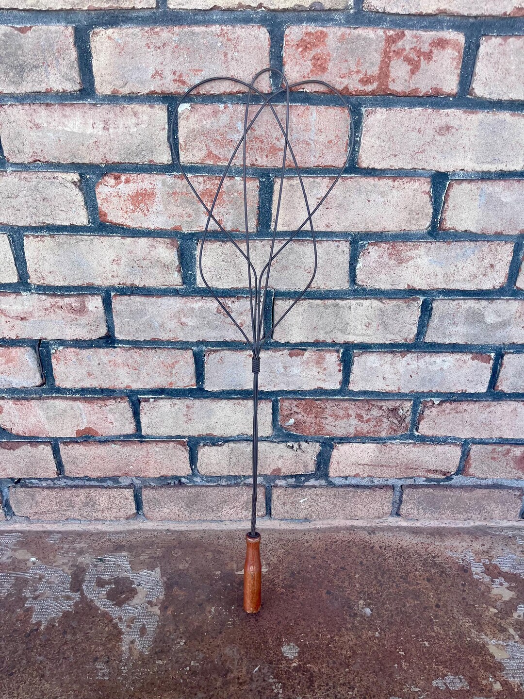 Primitive Rug Beaters Antique Rug Beater, Primitive Batwing Wire Rug Beater, Wood Handle ...