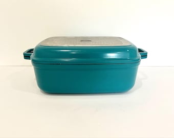 Vintage Curtis Stone Teal Blue Enamel Roaster with Grill Lid, 8.5 Quart Roasting Pan