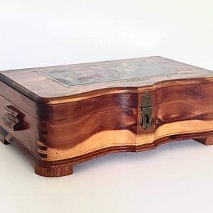 Vintage Cedar Box, Cedar Jewelry Box, Treasure Box, Flower Design, With Latch, Small Cedar Chest, Decorative Storage Box, Small Wood Chest
