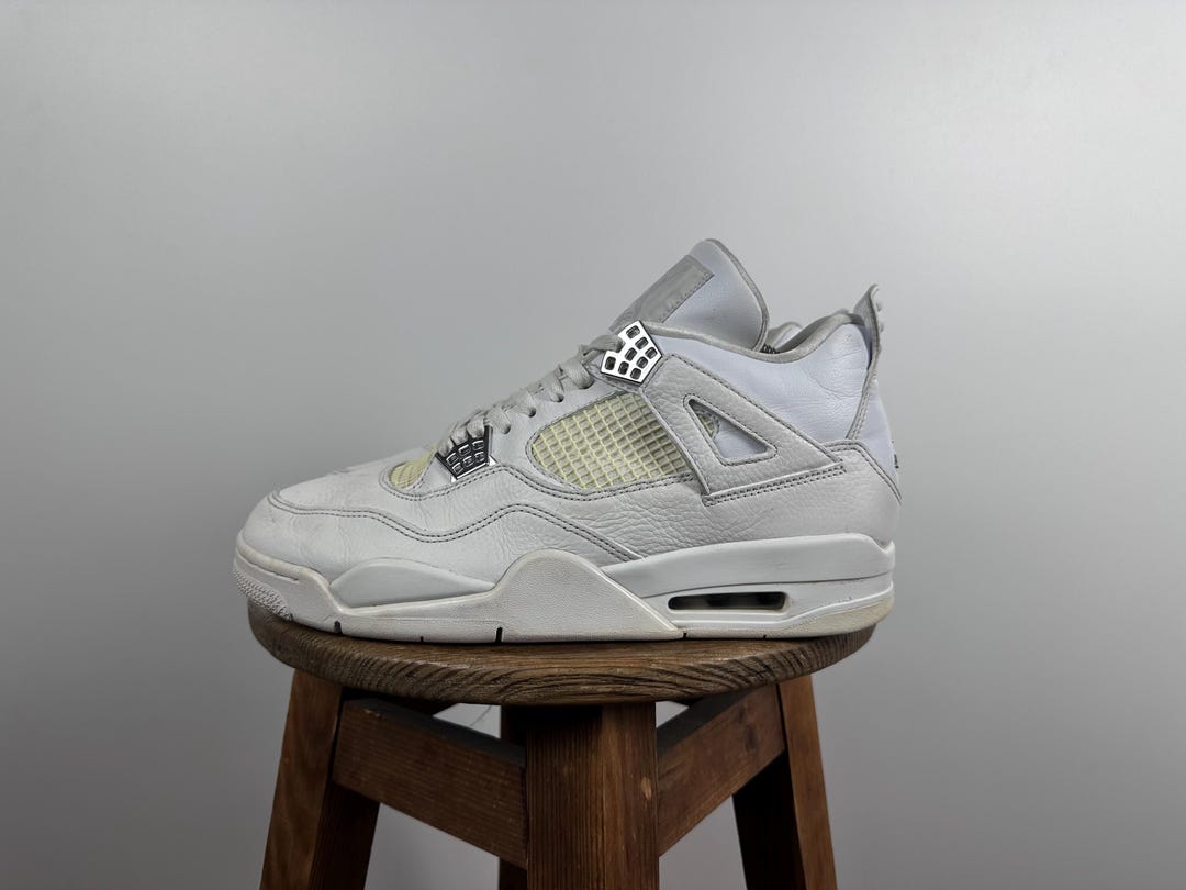 jordan max 200 pure money