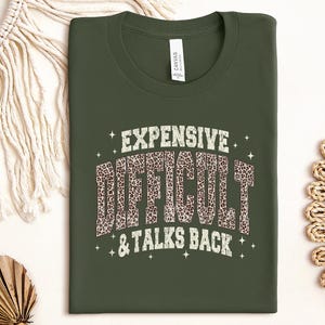 Dyra "Svårt"-tröja, rolig leopardmönstrad t-shirt, sarkastisk dam-T-shirt, djärvt statement-topp, rolig present till henne
