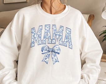 Mama Coquette Bow Sweatshirt, Cute Mom Shirt, Toile de Jouy Shirt, Blue Floral Mama Crewneck, Mother's Day Gift for Her, Chinoiserie Hoodie