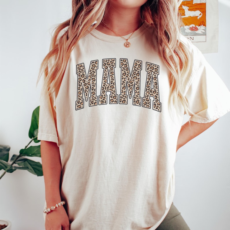 Leopard Mama Sweatshirt, Cute Mom Shirt, Retro Mama Shirt, Varsity Mama Crewneck, Gift for Mom, Vintage Mom Hoodie, Mother's Day Shirt