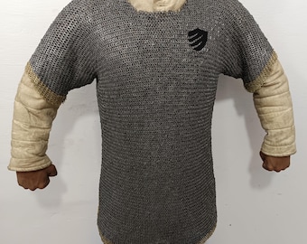 Mittelalter 6 mm Baustahl, Runder Ring vernietet, Unterlegscheibe, Halbarm Hauberk mit Messingring Kettenhemd Hemd für Larp & Reenactment Rüstung