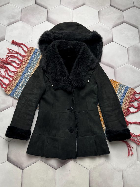 Vintage Black Shearling Coat Hooded Real Sheepskin Jacket Winter Coat Y2K