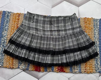 Minifalda vintage a cuadros con ribete de encaje y pliegues, estilo colegiala Y2K para mujer.