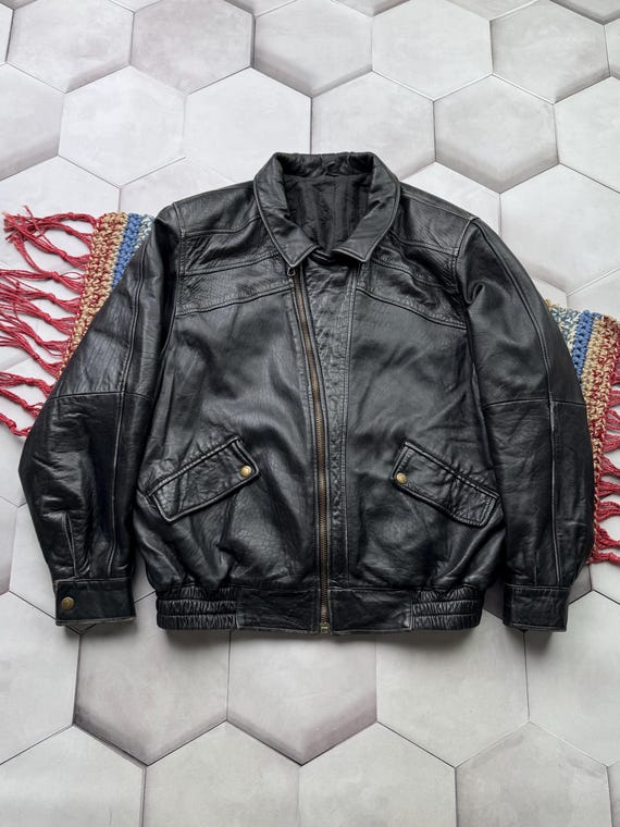 Vintage Black Leather Jacket Zip up Classic Minimal Bomber Style