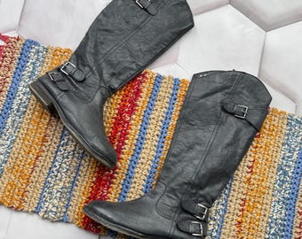 Vintage zwarte leren kniehoge laarzen met gesp rijlaarzen, minimalistische dames
