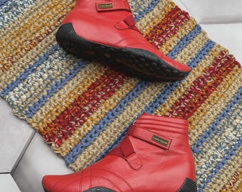 Vintage Y2K Red Leather Ankle Boots Women's Buckle Flat Booties Casual Retro Shoes
