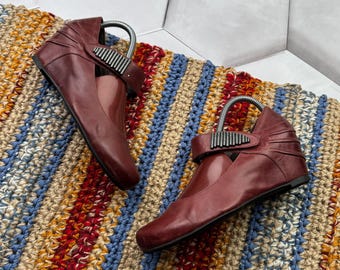 Vintage Red Leather Shoes Women Slip On Flats Minimalist Loafers Y2K Style