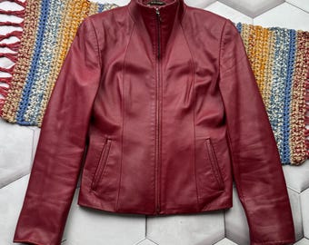Vintage Red Leather Jacket Women Fitted Zip Up Minimalist Biker Jacket Y2K Style