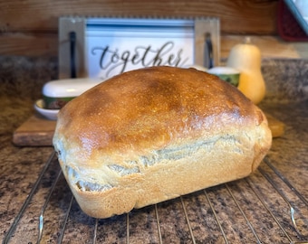 FRISCHES Sauerteig Brot