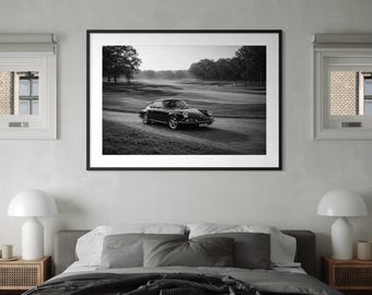 Decoración de pared del Porsche 911 clásico: Foto en blanco y negro de un campo de golf.
