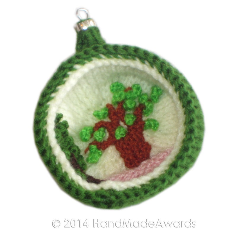 Chistmas Diorama Ball SQUIRREL Ornament Pdf Email Knit PATTERN image 3