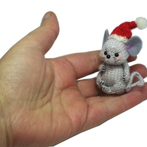 Sweet Little Mouse in Mailbox PDF email knit PATTERN image 6