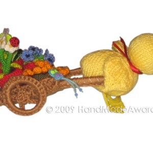 Lovely CHICK with Small Car PDF Email Knit PATTERN image 3