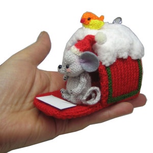 Sweet Little Mouse in Mailbox PDF email knit PATTERN image 3