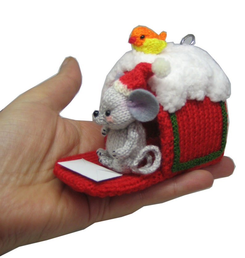 Sweet Little Mouse in Mailbox PDF email knit PATTERN image 3