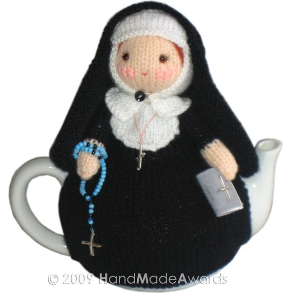 Mary nun from the Vaticano tea cosy Pdf email knit Pattern