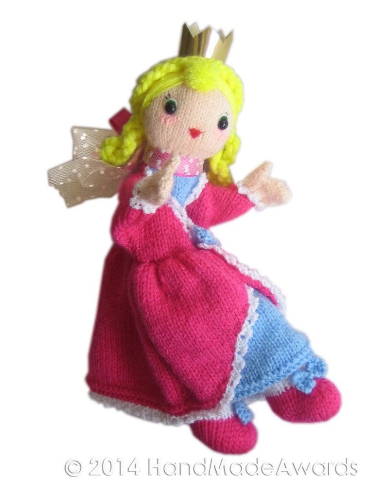 Sofia QUEEN PUPPET Pdf Email Knit PATTERN image 1