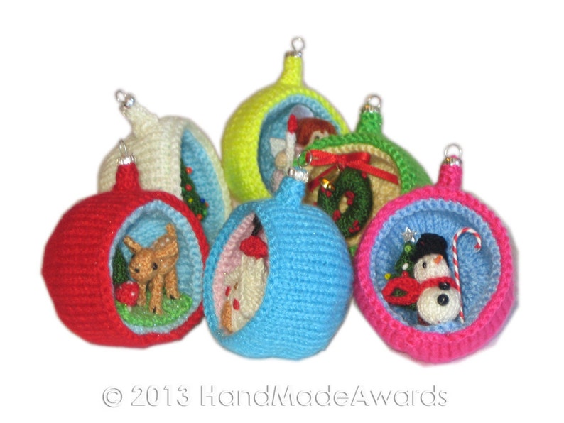 Christmas Diorama Ball Holiday WREATH Ornament Pdf Email Knit PATTERN image 4