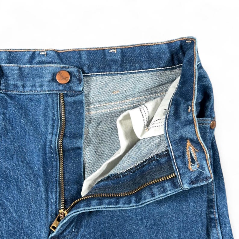 Vintage Wrangler Jeans Mens 32x33 Blue Cowboy Cut Slim Fit USA Made Western 90s image 4