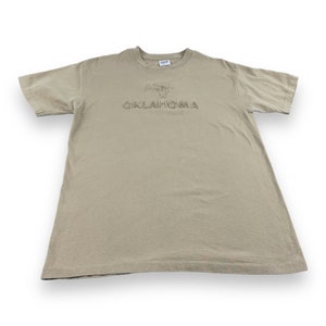 Vintage Oklahoma Shirt Adult MEDIUM Beige 90s Eagle Spell Out Embroidered