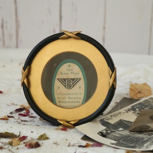 Round Vintage Metal Photo Frame with Decorative Motifs