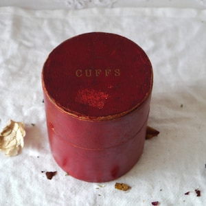 Edwardian Red Leather Cuff Box