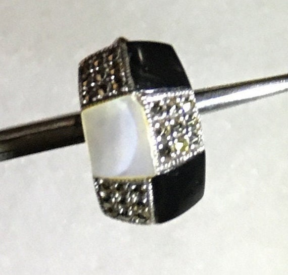 Marcasite  Onyx  MOP Ring - image 1