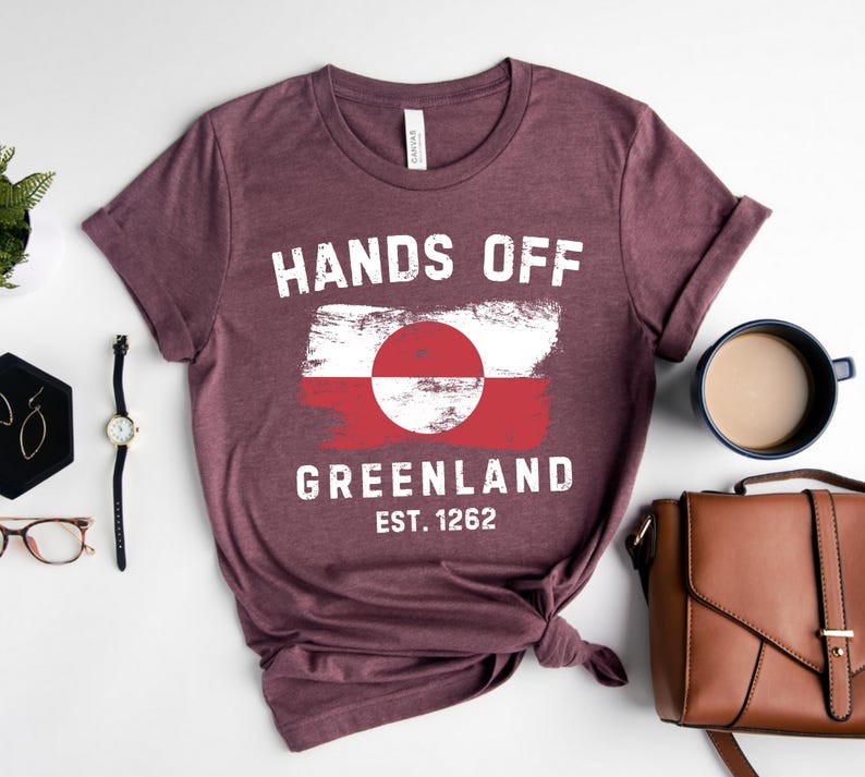 Händerna borta från Grönland-tröja, Grönland är vårt T-shirt, Grönlands flagga-tröja, Grönländsk skjorta, Politiskt uttalande-tröja, Stå med Grönland bild 3