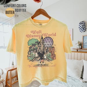 Comfort Colors® Retro Disney World Boxy T-shirt, Happiest Place Disney Crop Top, Vintage Mickey Crop Top, Retro Aquarel Disney T-shirt, Disneyskjorta bild 3