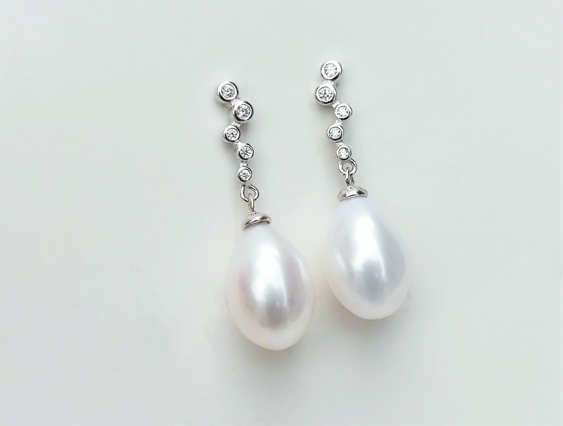 ピアス TATIANA Grape Pearl EarringsEC1774 Tatiana Pearl Earrings