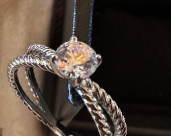 Silver Crossover Ring with Diamond-like stone