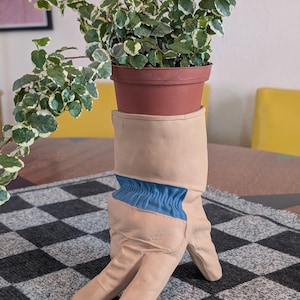 Michael Harvey Vase - Etsy