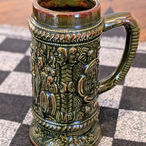 Vintage Beer Stein 1970s Arnel&#39;s Beer German Oktoberfest Mug Cup Ceramic Green/Brown