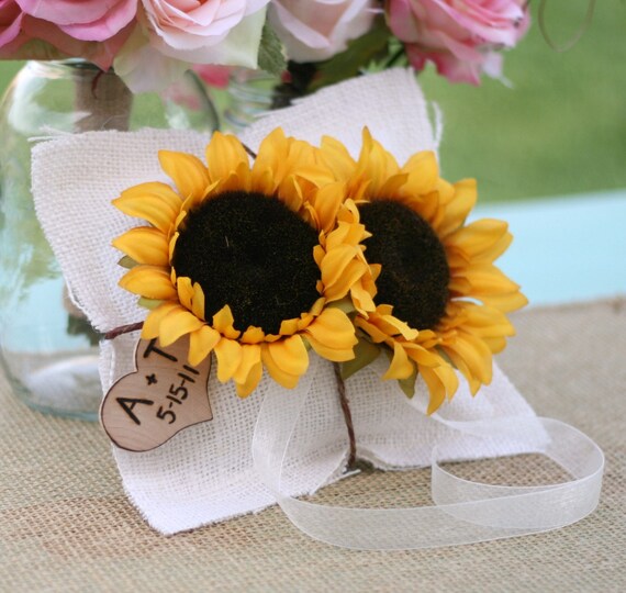 Items similar to Summer Sunflower Burlap Ring Bearer Pillow With
