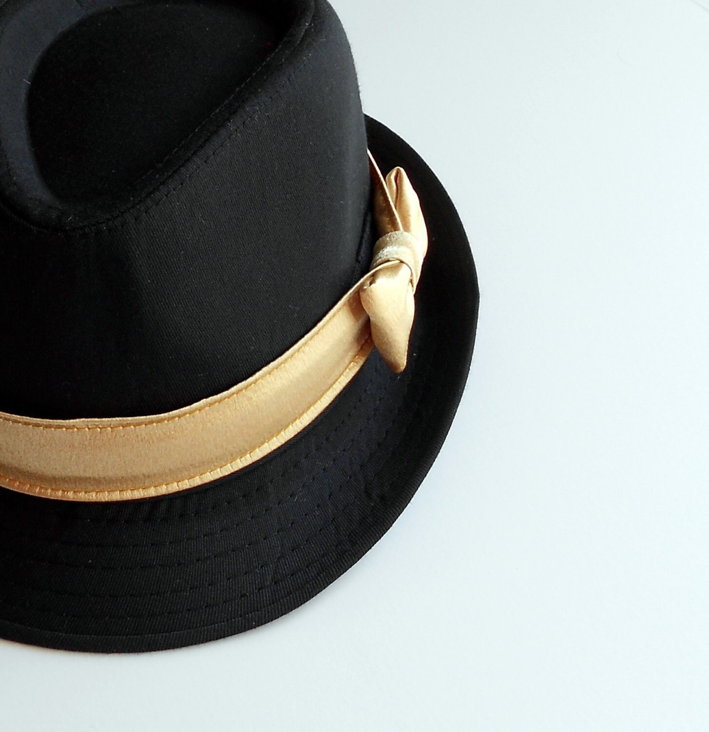 Boy's Black Fedora Hat With Gold Band 