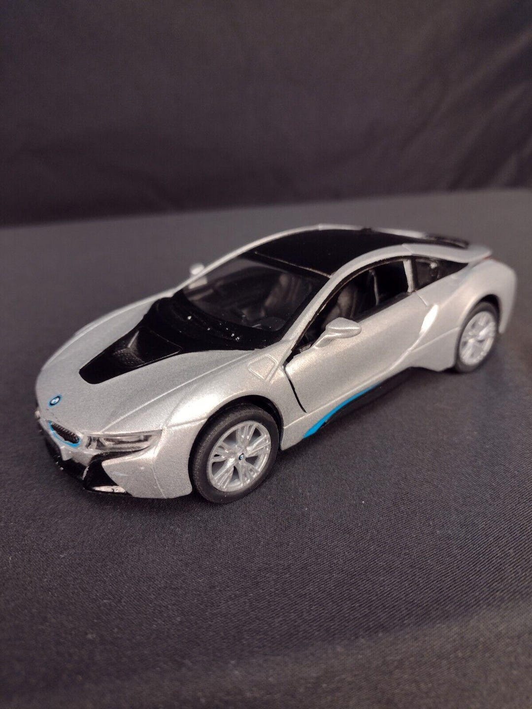 Start Your Engines With This BMW I8 Die Cast Model Toy Car - Pullback ...