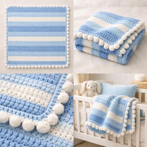 Puede incluir: Una manta de bebé hecha a mano con rayas alternas en azul claro y blanco. La manta está adornada con una fila de pompones blancos. La manta está doblada y se muestra en una cuna, mostrando su textura suave y su diseño.