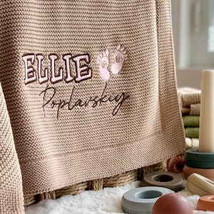 Personalized Embroidered Knit Baby Blanket: Soft Cotton, Custom Name