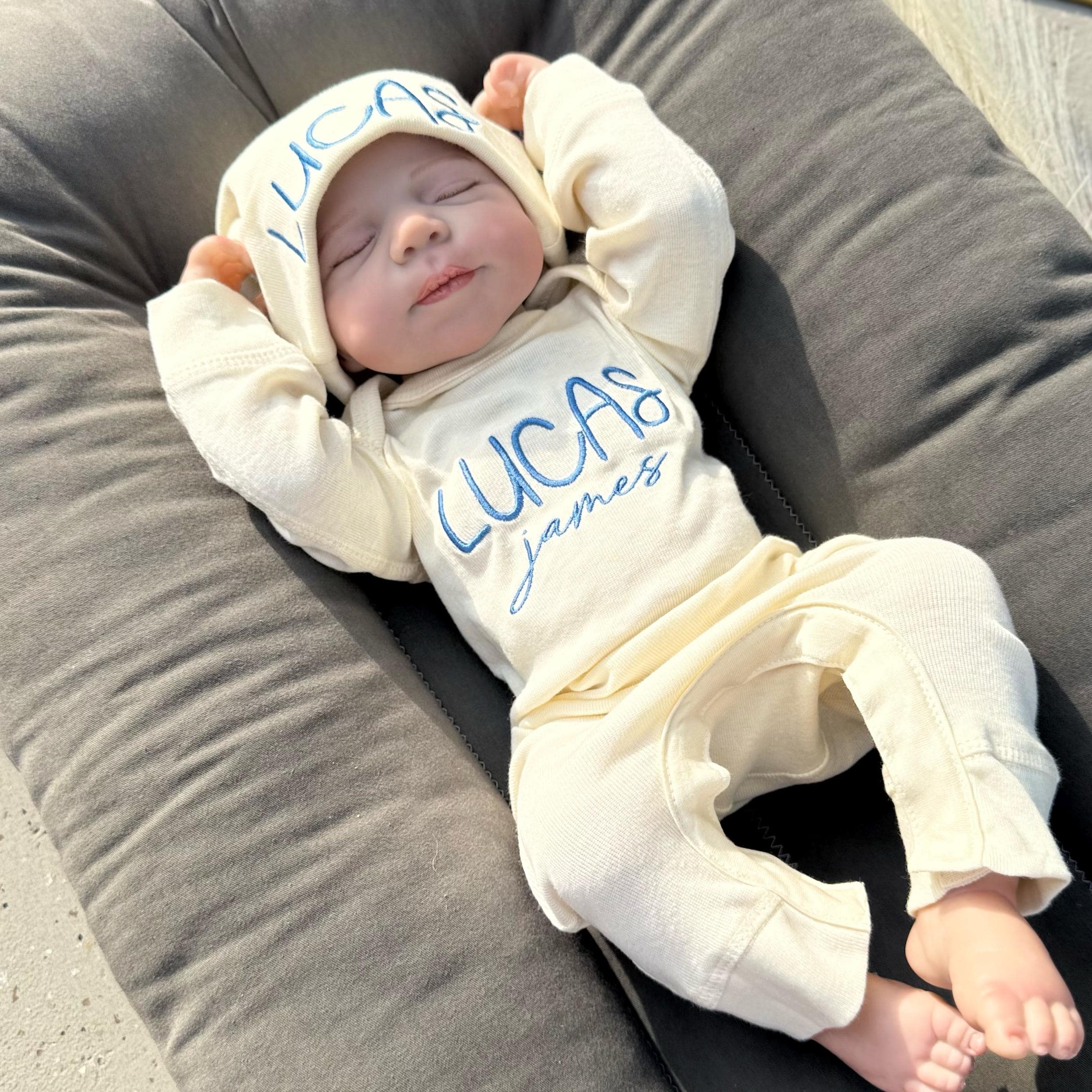 Personalized Embroidered Baby Coming Home Outfit: Soft Cotton Sleeper
