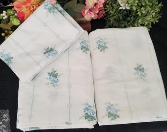 Lenzuola e federe matrimoniali vintage JP Stevens: "Rose Blu" Ultra Touch. Percalle anni '70. Diverse opzioni disponibili.