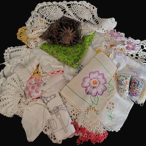 VINTAGE LINENS CRAFTING Lot. Pieces of hand embroidery, crochet & lace on linen and muslin for crafting/scrapbooking/junk journals/stitching