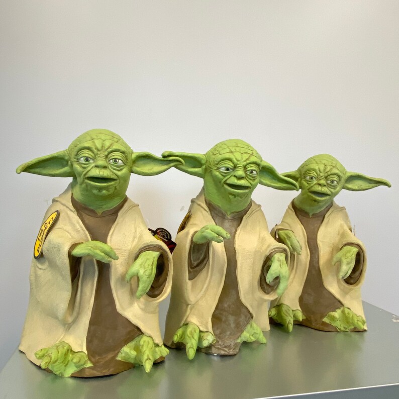 1999 applause yoda puppet