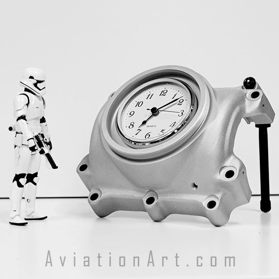 Hawker Beechcraft 1900D 14 Shot Airplane Propeller Hub Desk Aviation Wall Clock