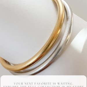 Brazalete de oro resistente al agua - Brazalete fino con ondas de oro de 14 quilates / Brazalete clásico abierto / Brazalete deslizante / Regalo estético para ella imagen 11